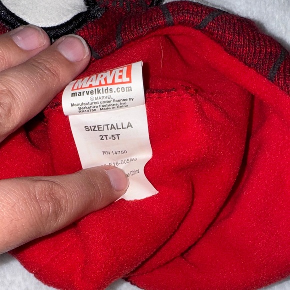 Marvel Spider Hero Red and Black Kids Costume Hat - Picture 2 of 4